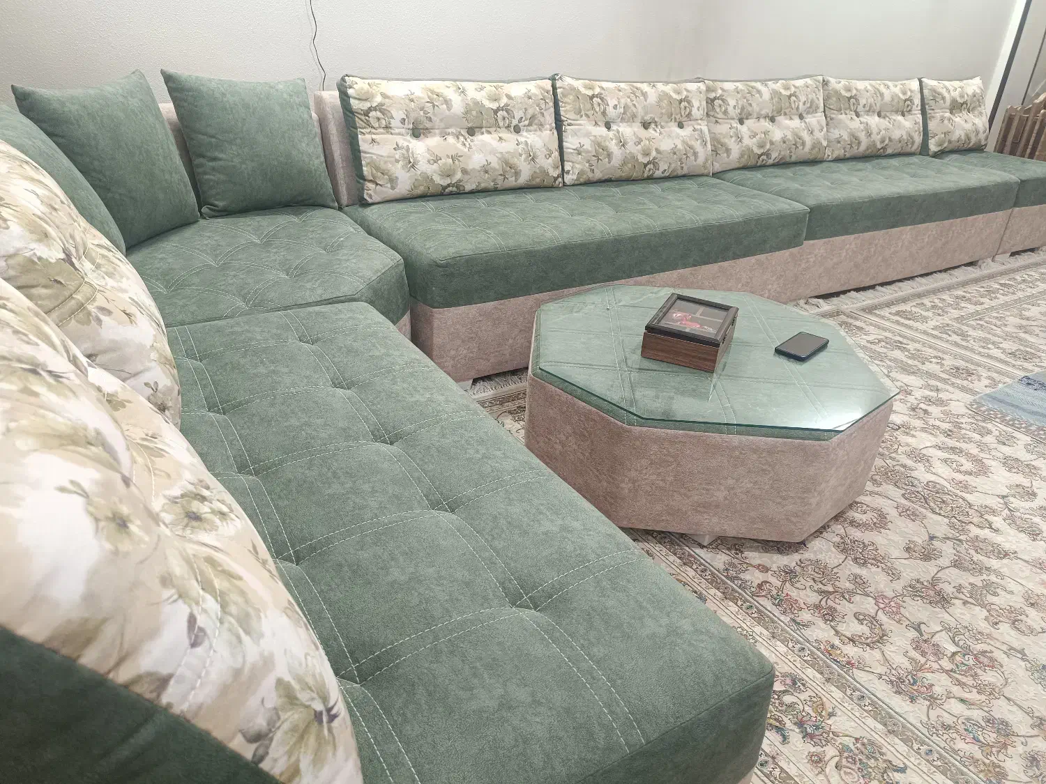 فروش یک دست مبلمان نو پارچە ترک نانو ضدعرق|مبلمان خانگی و میز عسلی|شاهینشهر, گزبرخوار|دیوار