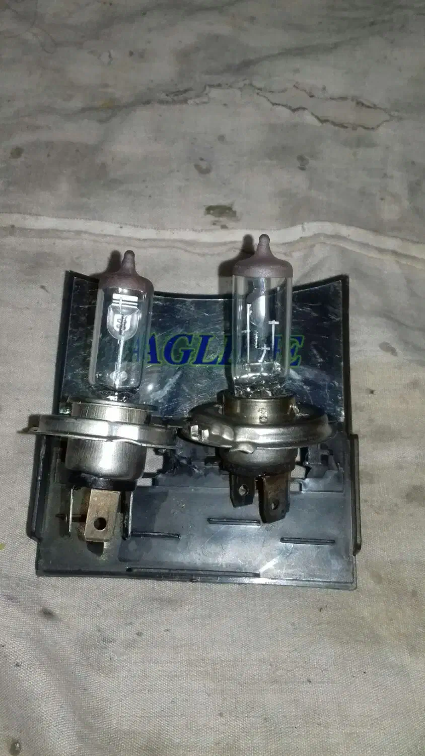 لامپ سه فیش|لامپ و چراغ|مشهد, فرهنگیان (شهرک غرب)|دیوار