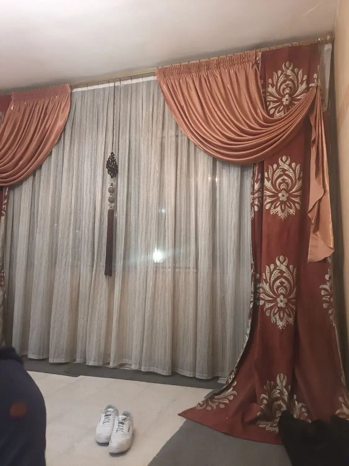 پرده|پرده، رانر، رومیزی|تهران, سیمای ایران|دیوار