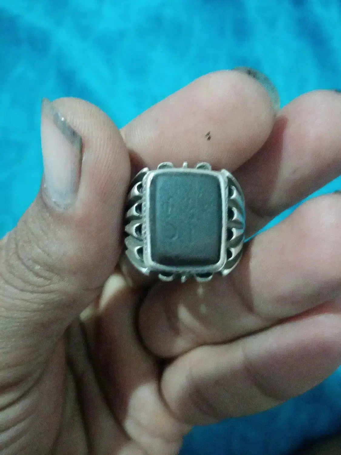 انگشترنقره|جواهرات|زرندیه, |دیوار