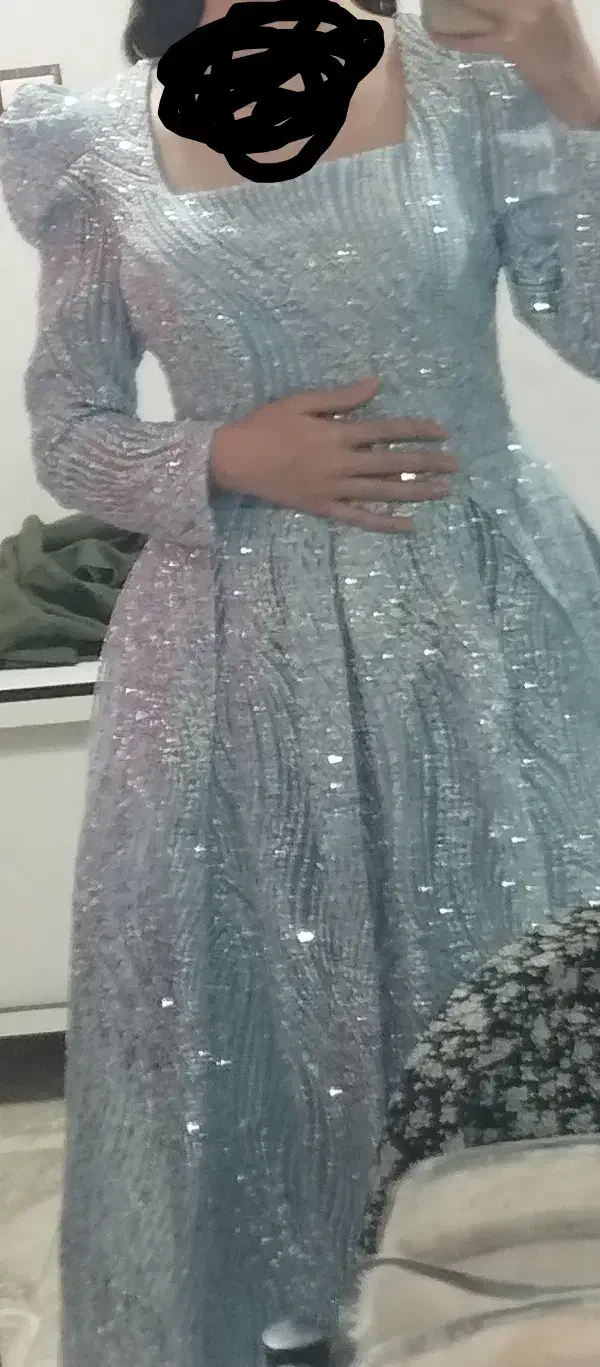 لباس مجلسی|لباس|بشاریات, |دیوار