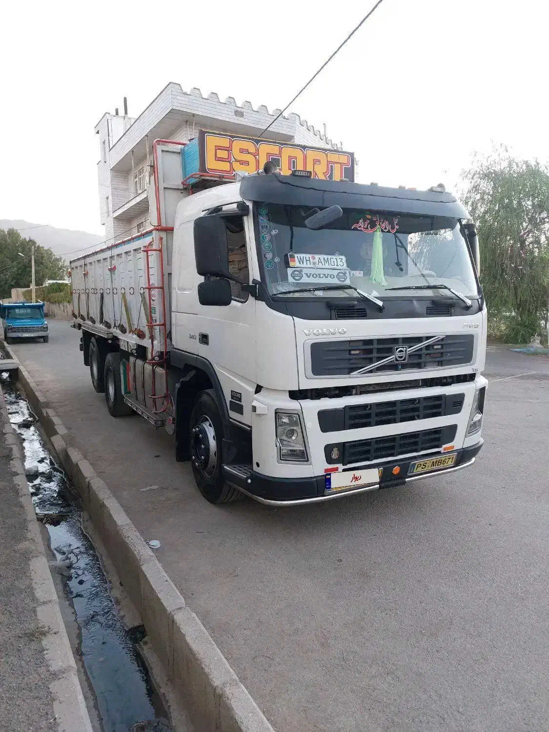 مدل ۸۲|خودرو سنگین|نهاوند, |دیوار