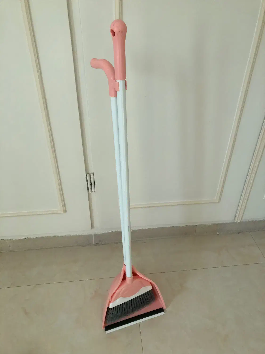 جارو خاک انداز|لوازم نظافت|کرج, کرج نو|دیوار