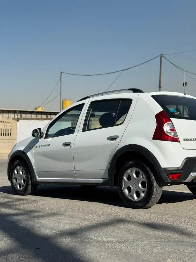 ساندرو استپ وی اتوماتیک|خودرو سواری و وانت|اصفهان, کوی ولی عصر|دیوار