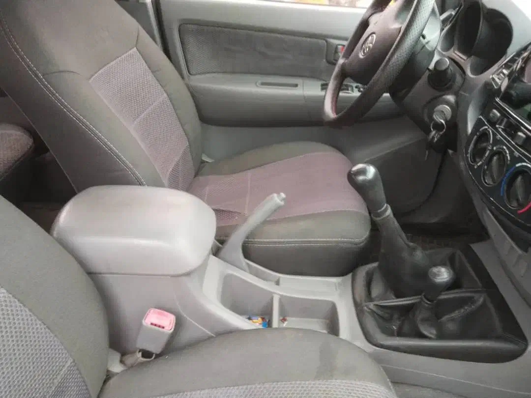 هایلوکس 2011|خودرو سواری و وانت|تهران, جنتآباد مرکزی|دیوار