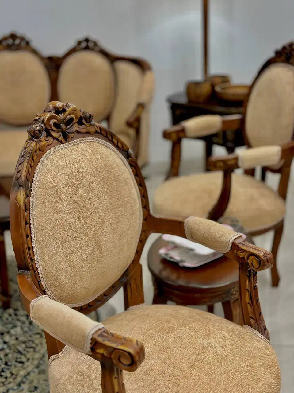 مبلمان و نهارخوری مبل استیل سلطنتی|مبلمان خانگی و میز عسلی|تهران, اختیاریه|دیوار