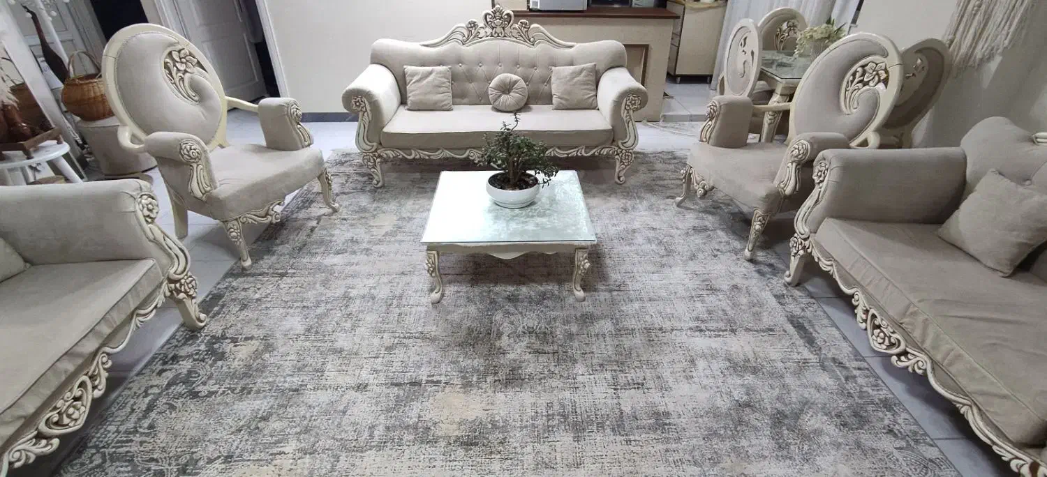 مبل ۹نفره سلطنتی با جلومبلی و میز نهارخوری ۴نفره|مبلمان خانگی و میز عسلی|لنگرود, |دیوار