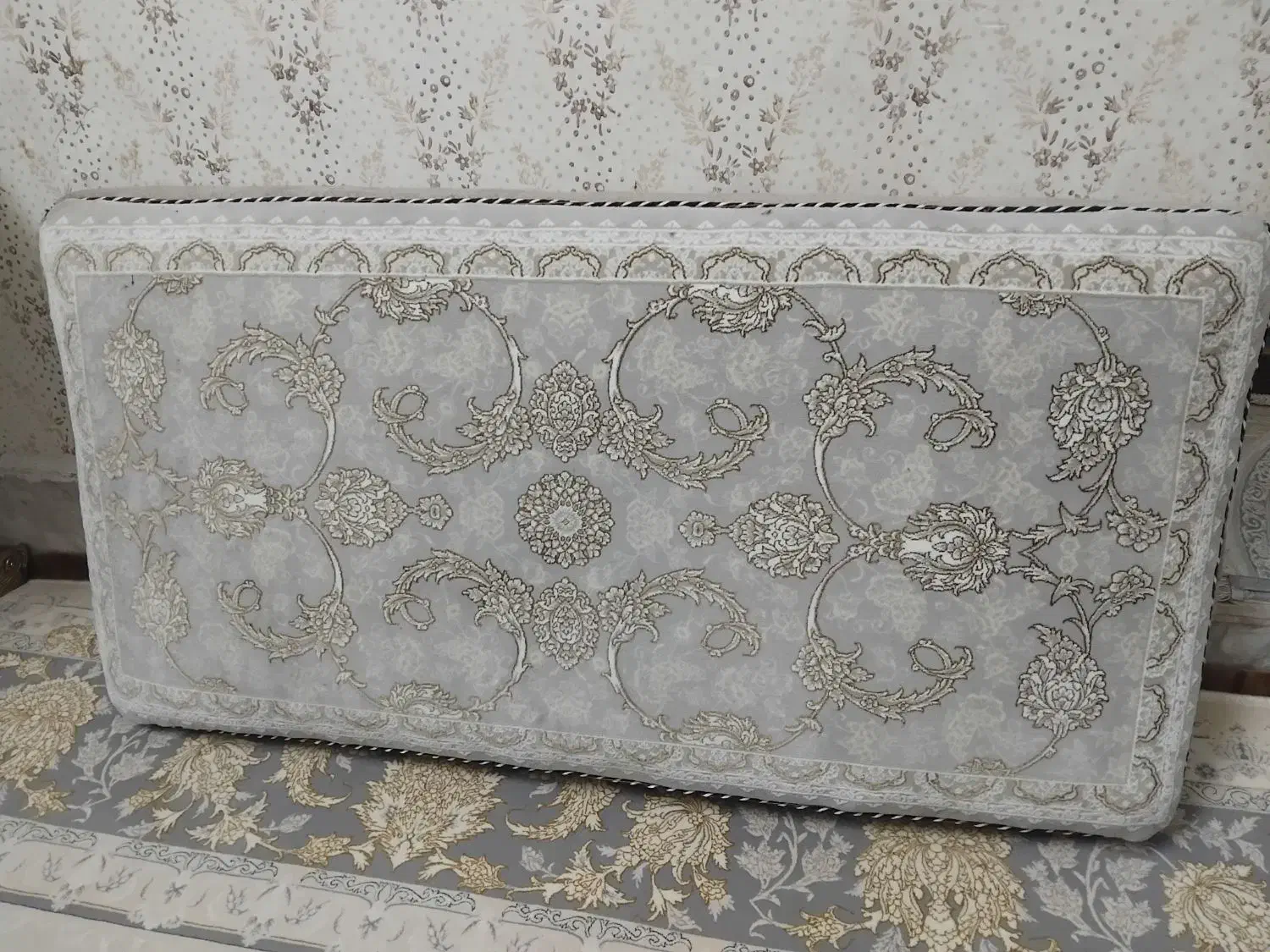 پشتی|پشتی|قم, شاه سید علی|دیوار