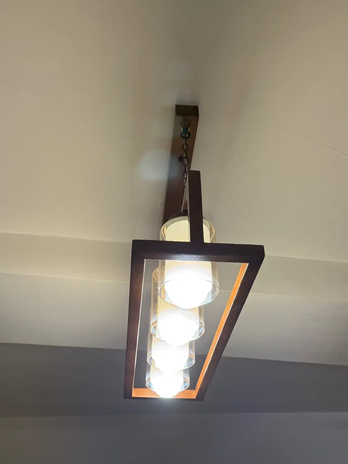 لوستر لاینر چوبی نو|لوستر و چراغ آویز|کرج, باغستان|دیوار