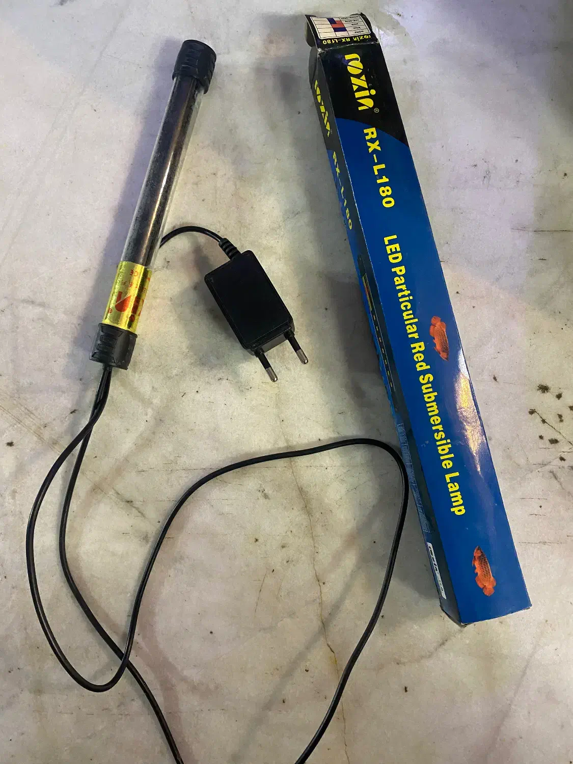 لامپ اکواریوم سفید و صورتی|ماهی|کرمانشاه, |دیوار