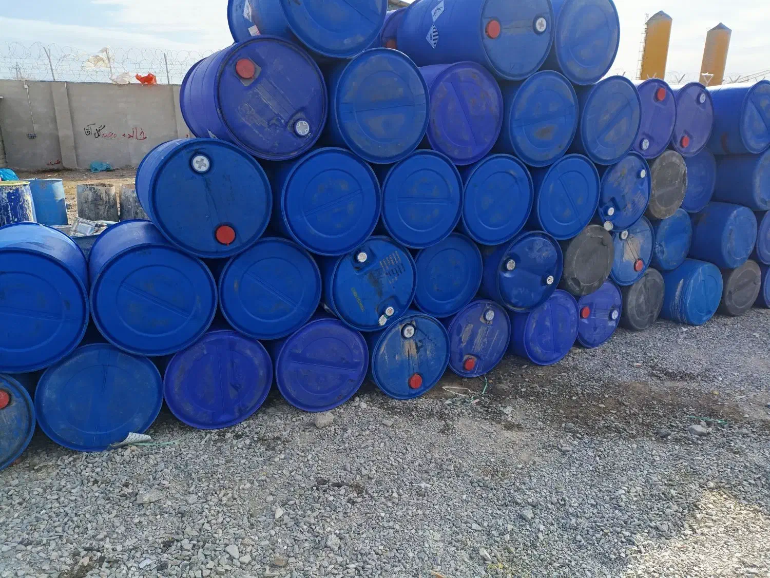 بشکه آهنی و پلاستیکی|عمدهفروشی|زهک, |دیوار