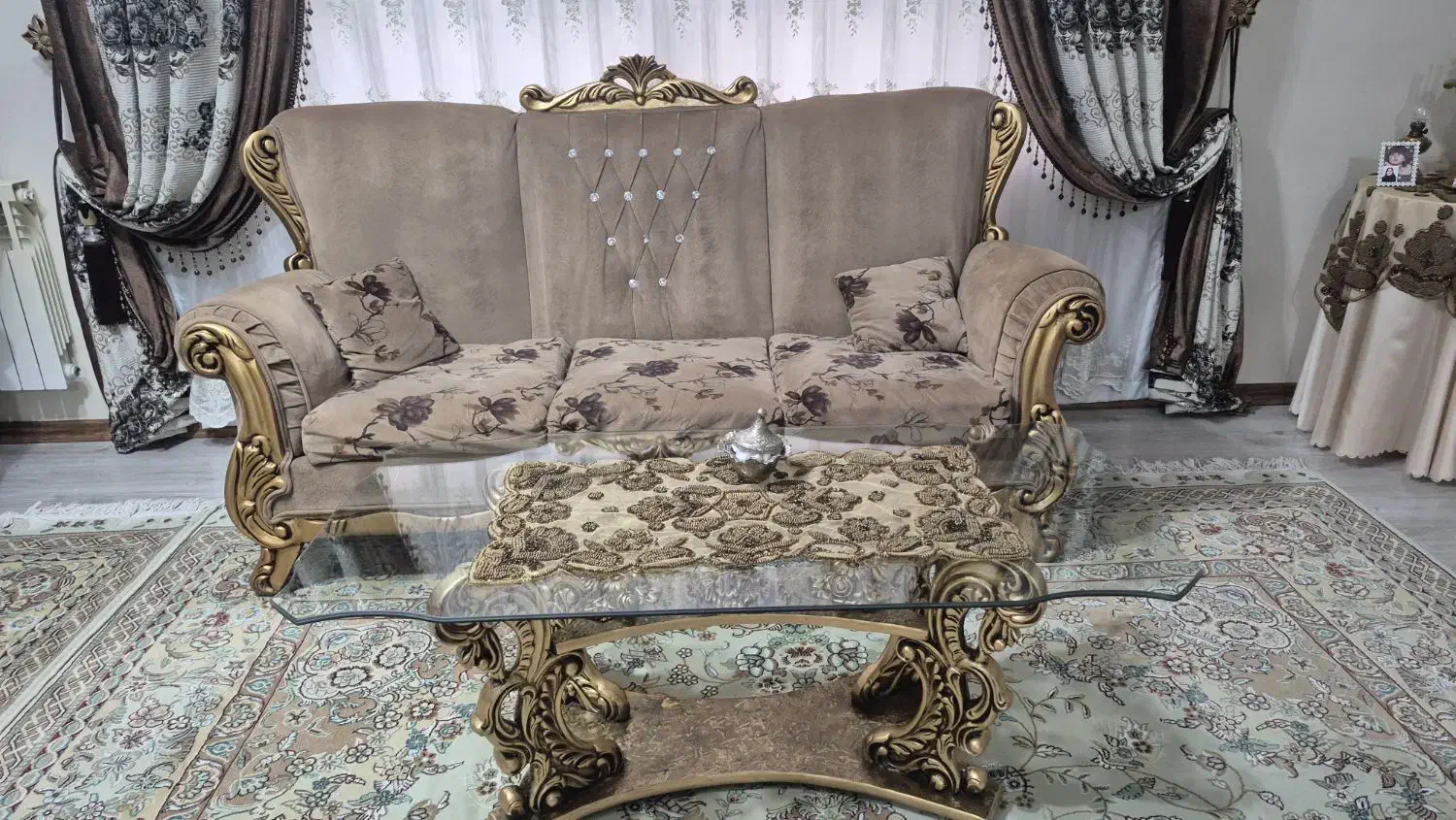 مبل ۷نفره|مبلمان خانگی و میز عسلی|رودهن, |دیوار