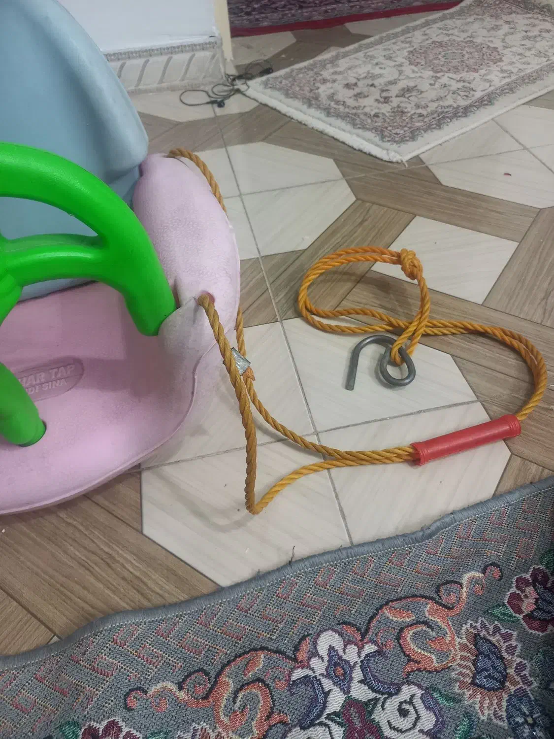 تاب کودک و میله بارفیکس۷۰۰|اسباب‌بازی بچه|بروجرد, |دیوار