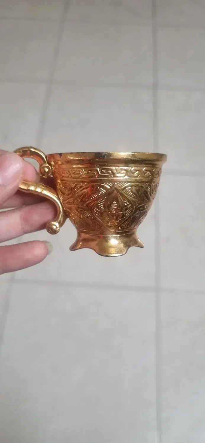 ظروف عراقی|ظروف سرو و پذیرایی|کاشان, درب جوشقان|دیوار