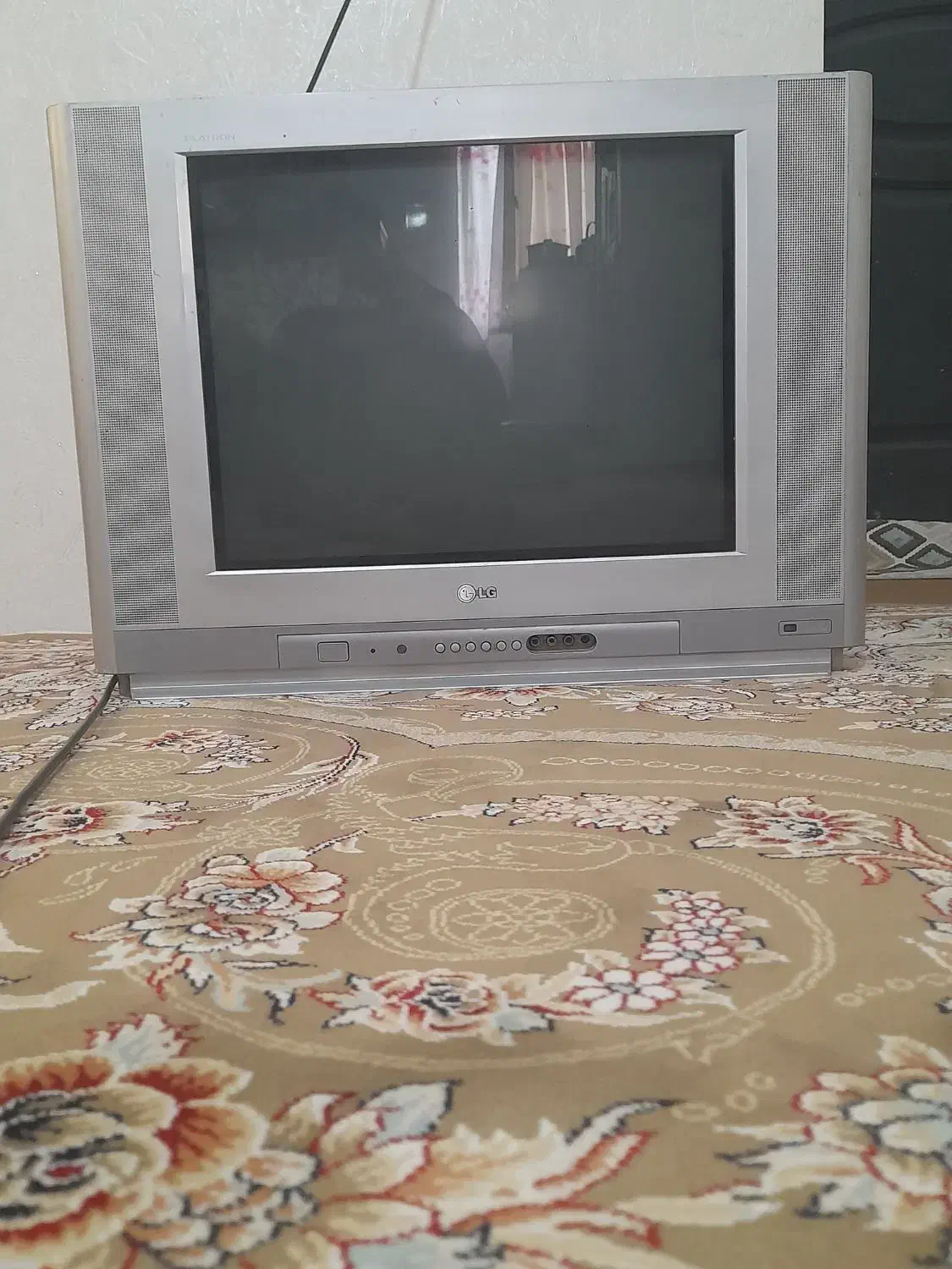 تلویزیون ۲۱صفحه تخت الجی|تلویزیون و پروژکتور|قزوین, |دیوار