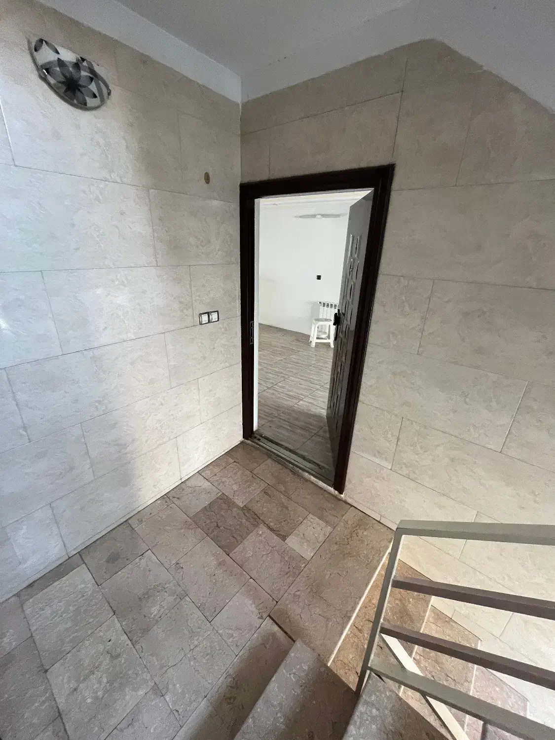 آپارتمان دو خواب تک واحدی