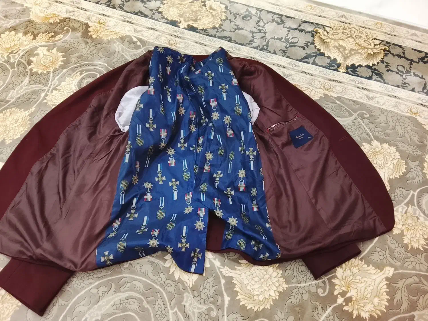 کت تک زرشکی نو نو|لباس|شهرکرد, |دیوار