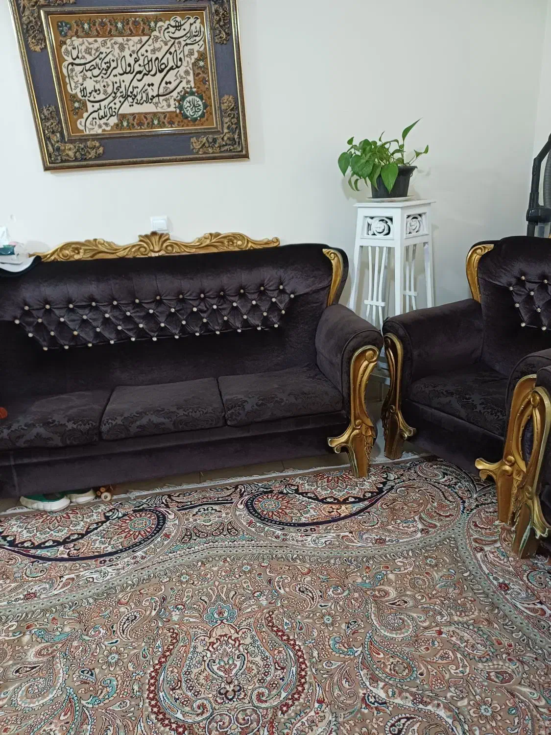 فروش مبلمان سلطنتی ۷نفره ویک تابلو فرش|مبلمان خانگی و میز عسلی|پرند, فاز ۶|دیوار