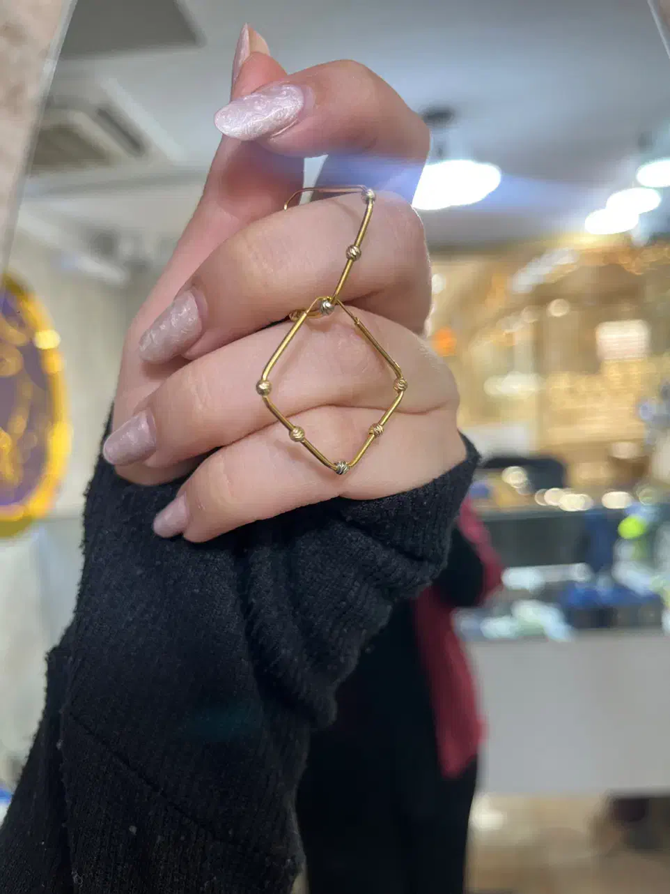 طلا|جواهرات|اندیشه, اندیشه فاز ۱|دیوار