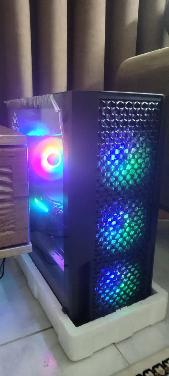 کیس گیمینگ 6800xt|رایانه رومیزی|بابل, |دیوار