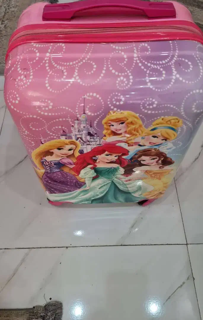 چمدان چرخ دار دخترانه|کیف، کفش، کمربند|محمدشهر, ولدآباد|دیوار