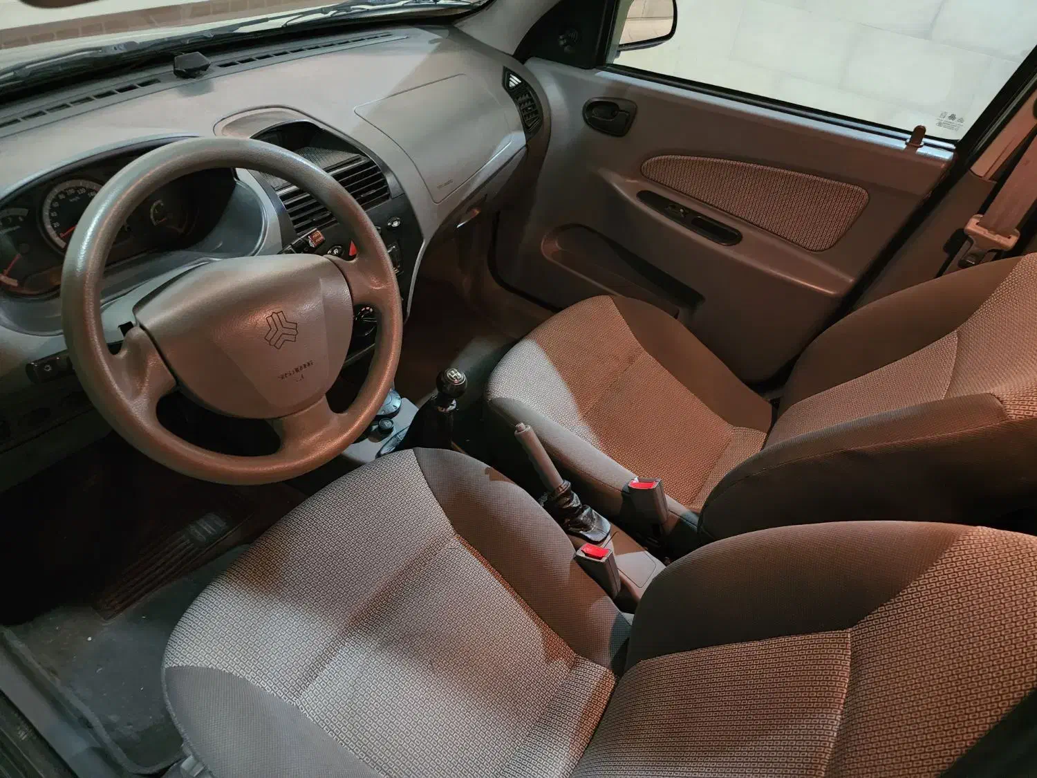 تیبا صندوق دار|خودرو سواری و وانت|تبریز, |دیوار