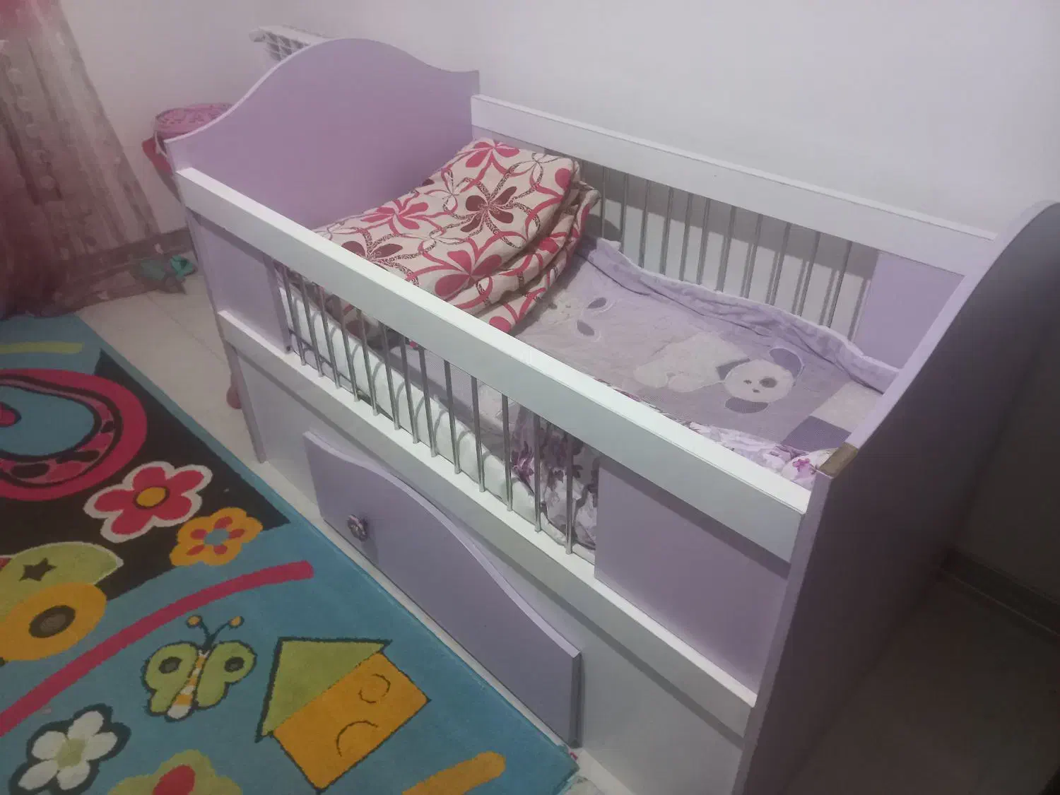 فروش تخت بچگانه دخترانه درحدنو سالم منطقه۲۲ دریاچه|تخت و صندلی بچه|تهران, شهرک شهید باقری|دیوار