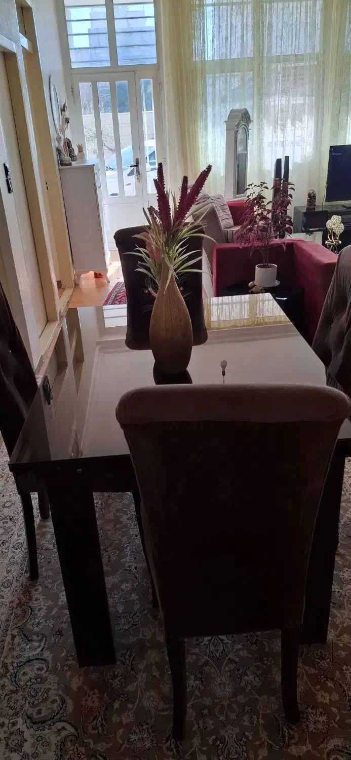 پول لازم|میز و صندلی غذاخوری|شاهینشهر, فردوسی|دیوار