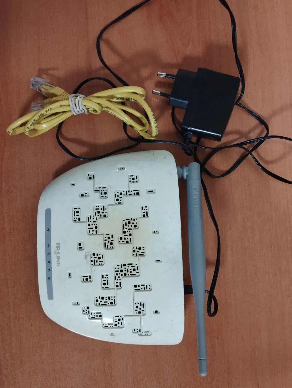 مودم TP-Link تک آنتن ADSL2+|مودم و تجهیزات شبکه|گرگان, |دیوار
