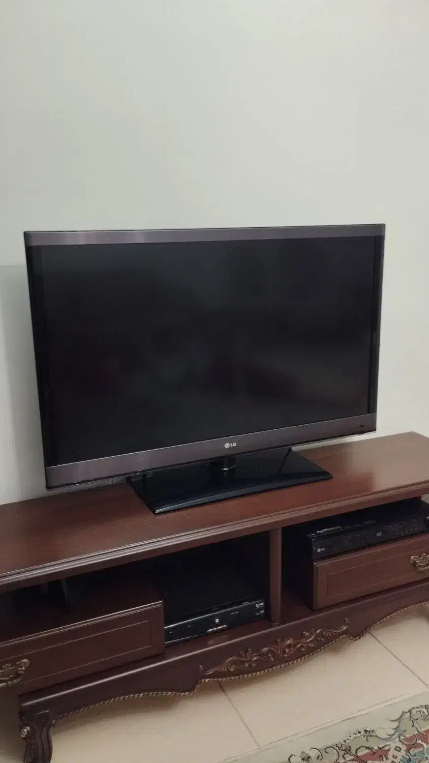 تلویزیون ال ای دی ۴۲ اینچ الجی هوشمند|تلویزیون و پروژکتور|تهران, تهرانپارس غربی|دیوار