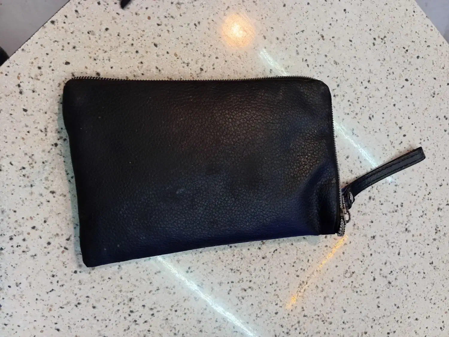 کیف جیبی با تعدادی کارت گم شده|اشیا|شوشتر, |دیوار