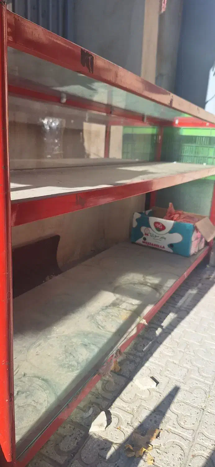 وسایل مغازه. ویترین صندلی استند...|فروشگاه و مغازه|کرمانشاه, |دیوار