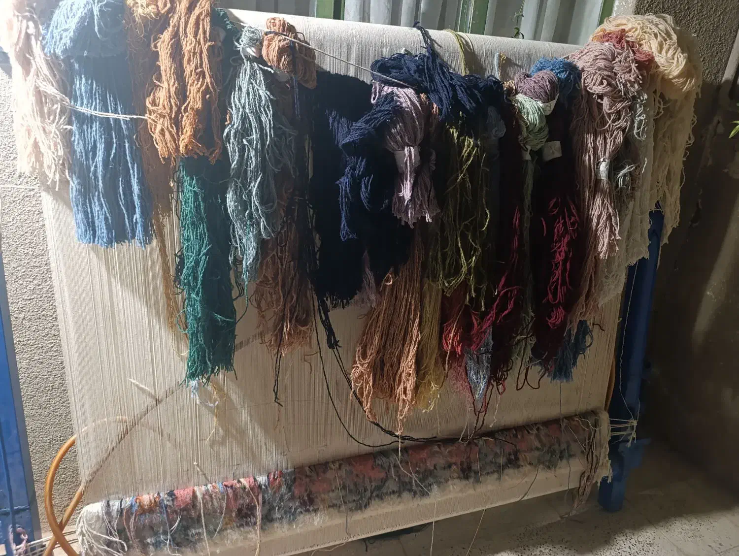 قالیچه  با دستگاه فروش فوری|فرش|کاشمر, |دیوار