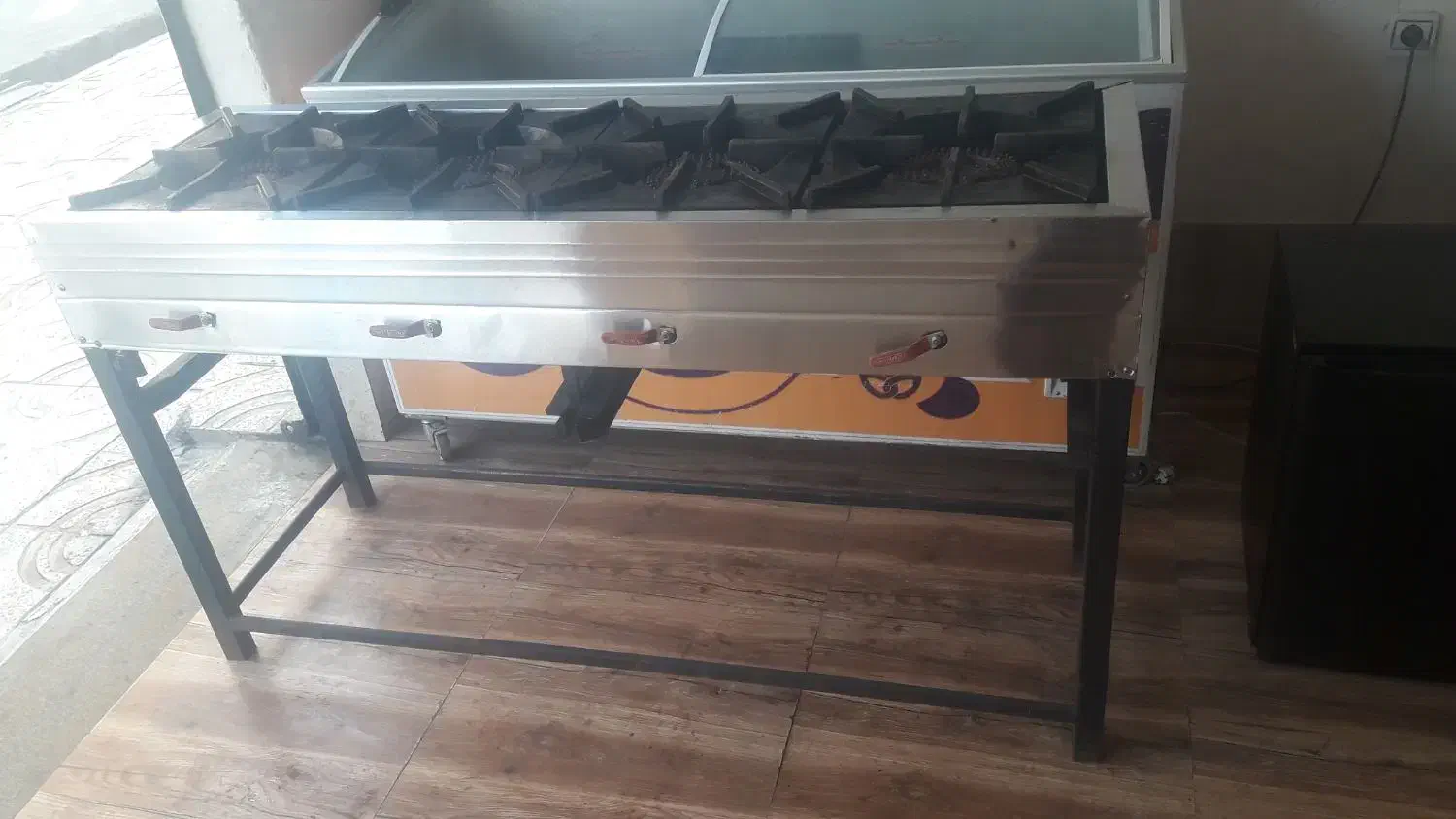 فروشی اجاق چهار شعله صنعتی آشپز خانه|کافیشاپ و رستوران|نسیمشهر, |دیوار