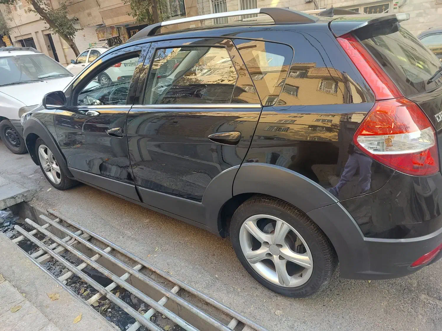 اچ سی کراس مدل ۹۷ بی رنگ استثنایی|خودرو سواری و وانت|تهران, تهرانپارس شرقی|دیوار