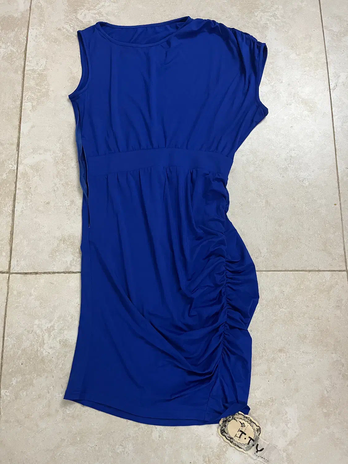 پیراهن زنانه کوتاه|لباس|هشتگرد, فاز ۲ مهستان|دیوار