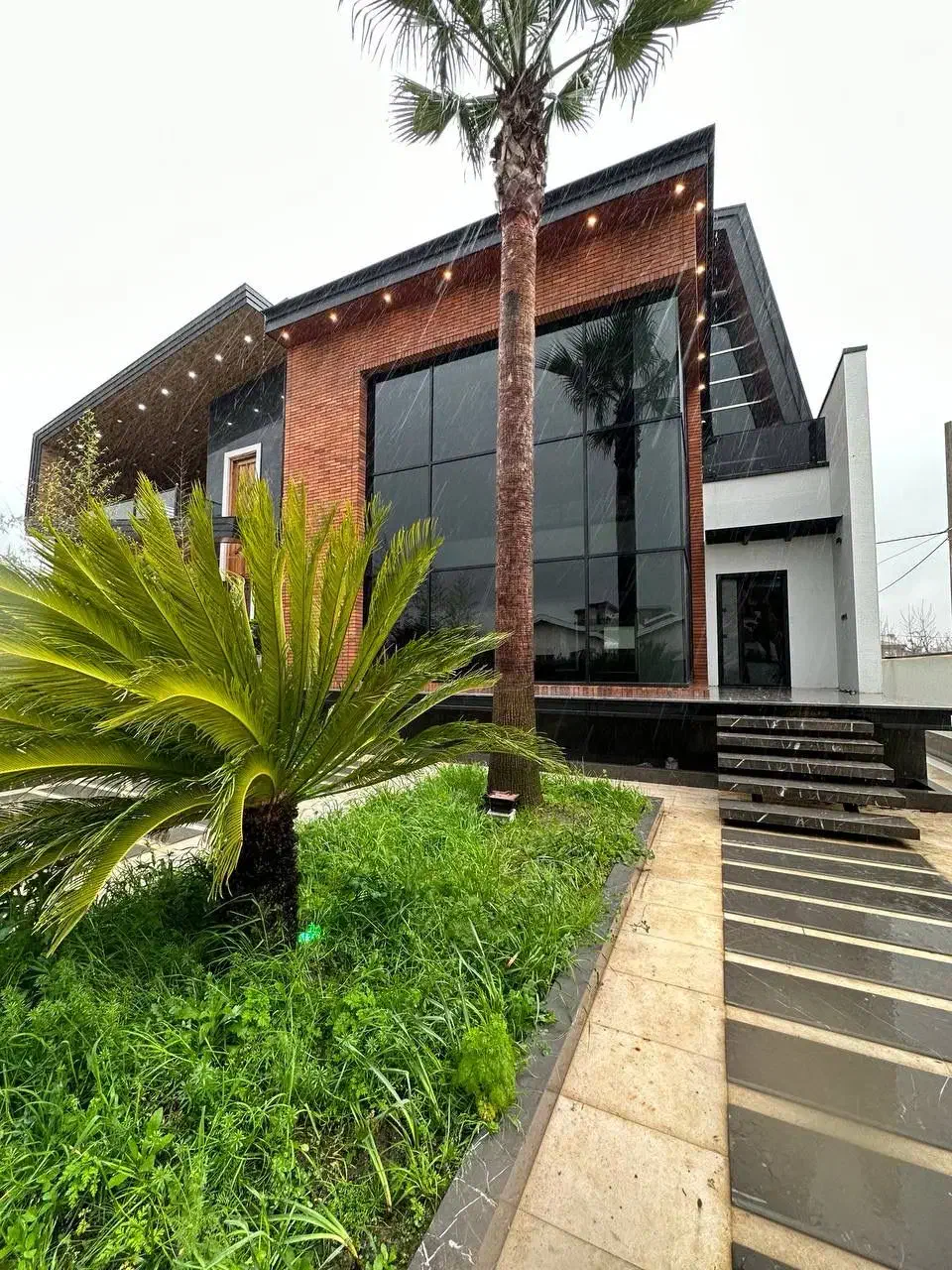 **ویلا مدرن ۴خواب استخرداربیلیاردسیستم در متلقو|اجارهٔ کوتاه‌مدت ویلا و باغ|سلمان‌شهر, |دیوار