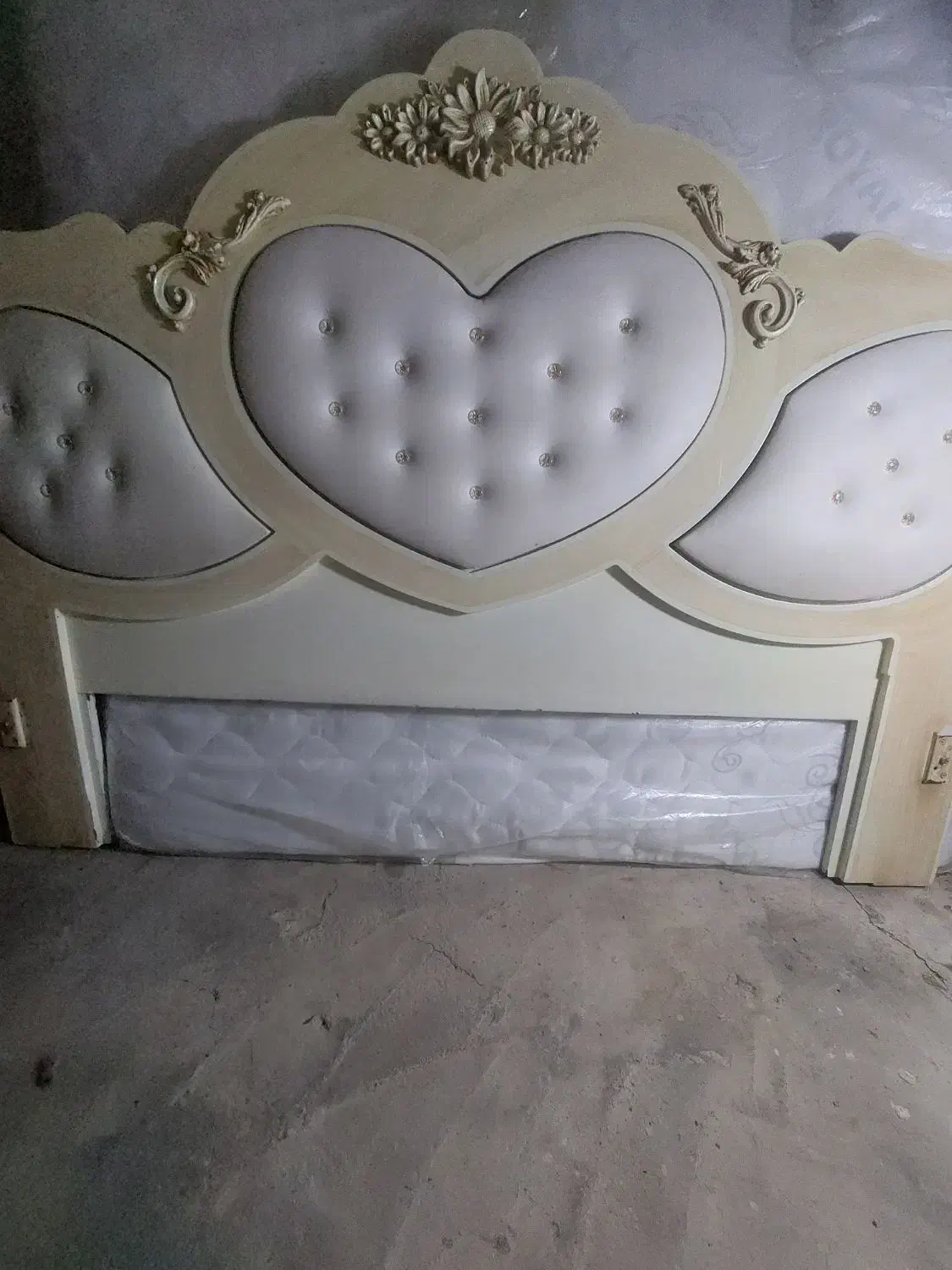 تشک و تخت خواب|تخت و سرویس خواب|فریدونشهر, |دیوار