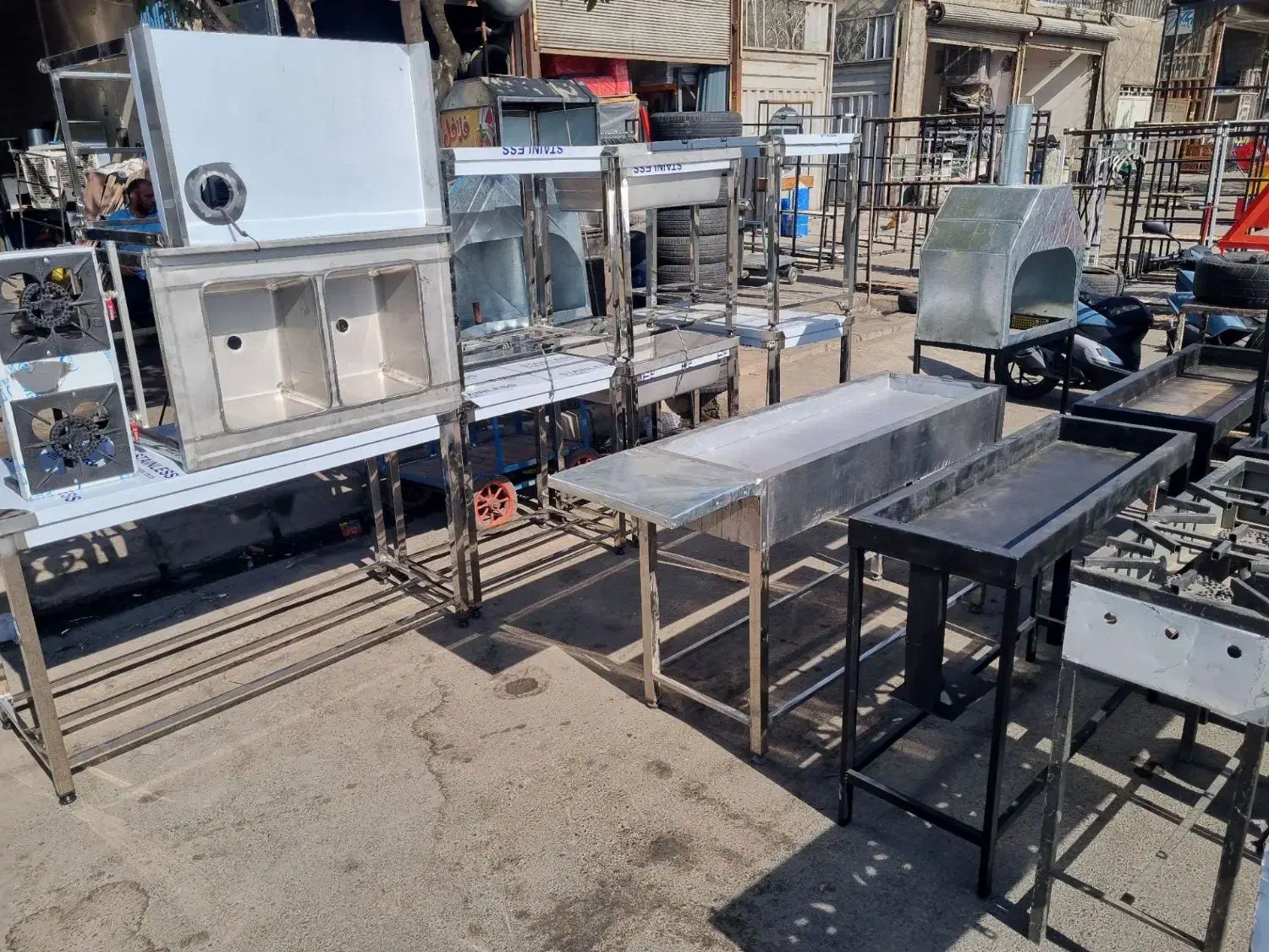 منقل ذغالی کباب و قهوه خاه ای سینگ میزکار00|کافی‌شاپ و رستوران|تهران, شهرک ابوذر|دیوار