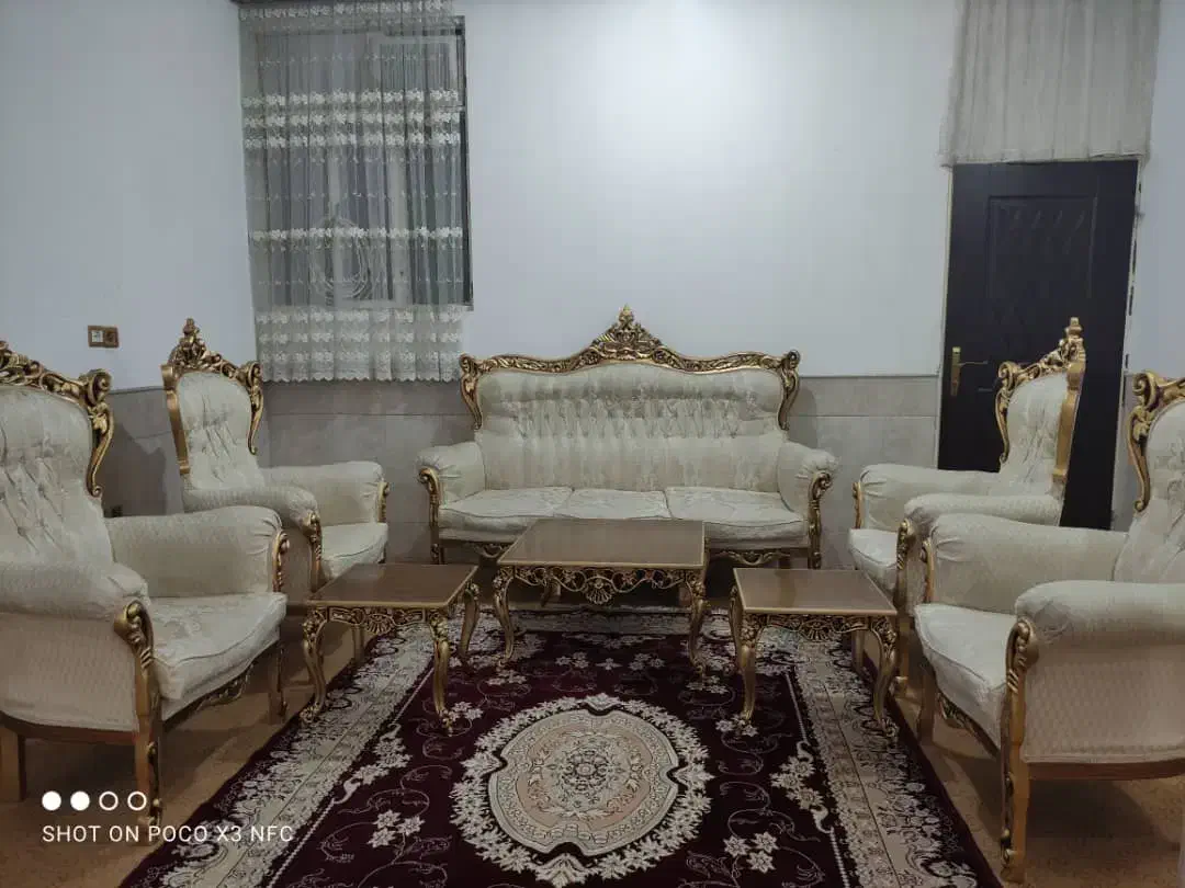 مبل سلطنتی تمیز7نفره|مبلمان خانگی و میز عسلی|قم, امامزاده ابراهیم|دیوار