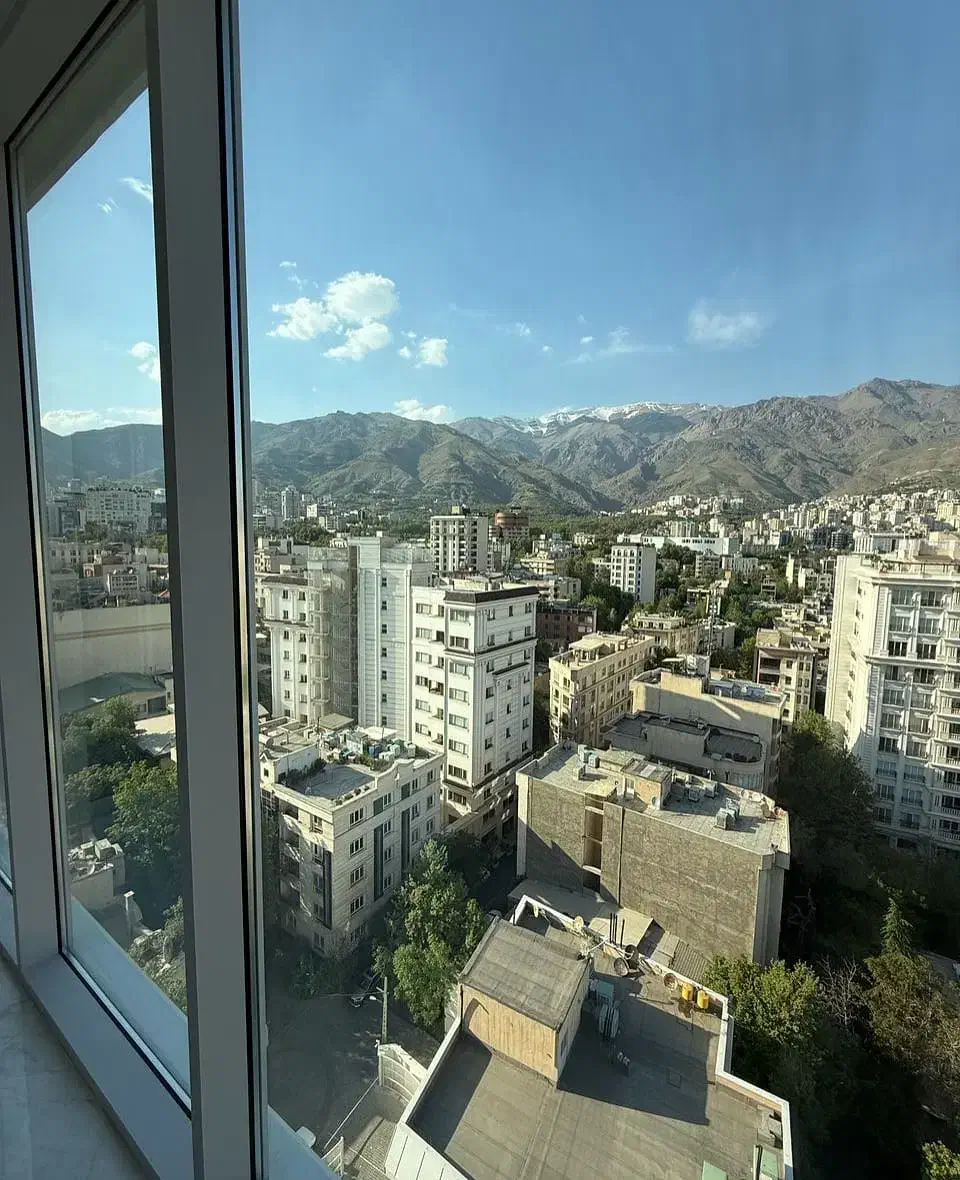 ۴۲۰متر/پنت‌هاس‌لوکس/بهترین لوکیشن