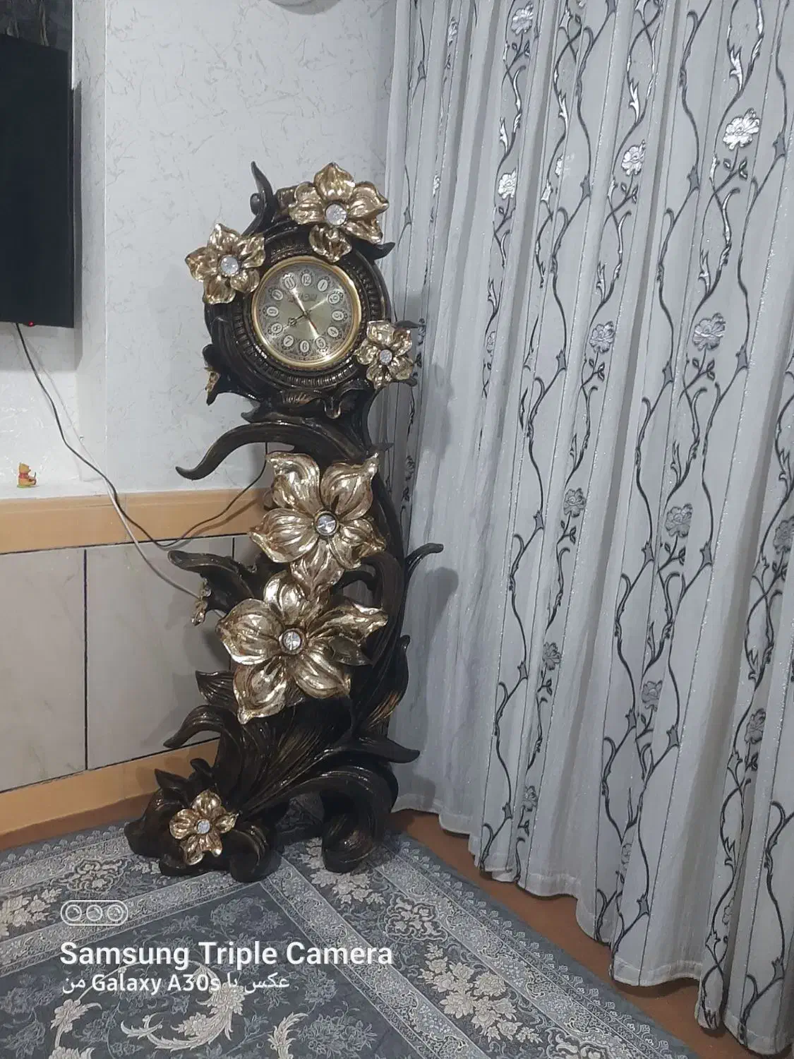 ساعت ایستاده زیبا|ساعت دیواری و تزئینی|خرمآباد, |دیوار