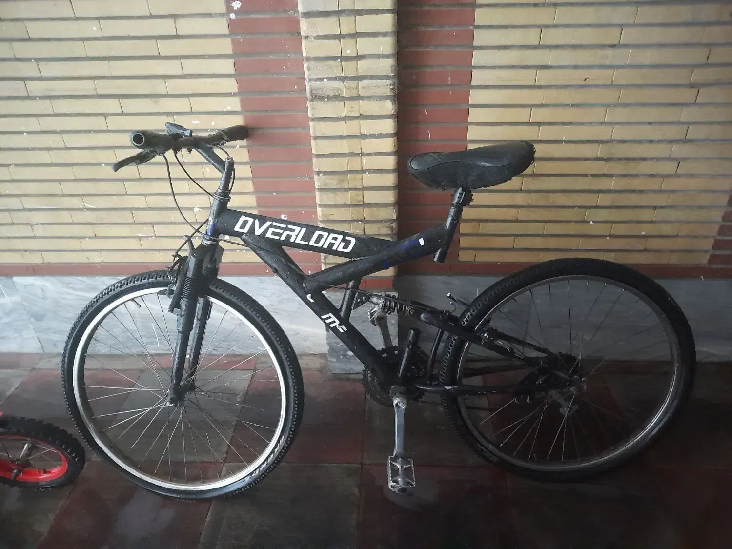 دوچرخه نیاز به تعمیر|دوچرخه، اسکیت، اسکوتر|اندیشه, اندیشه فاز ۱|دیوار