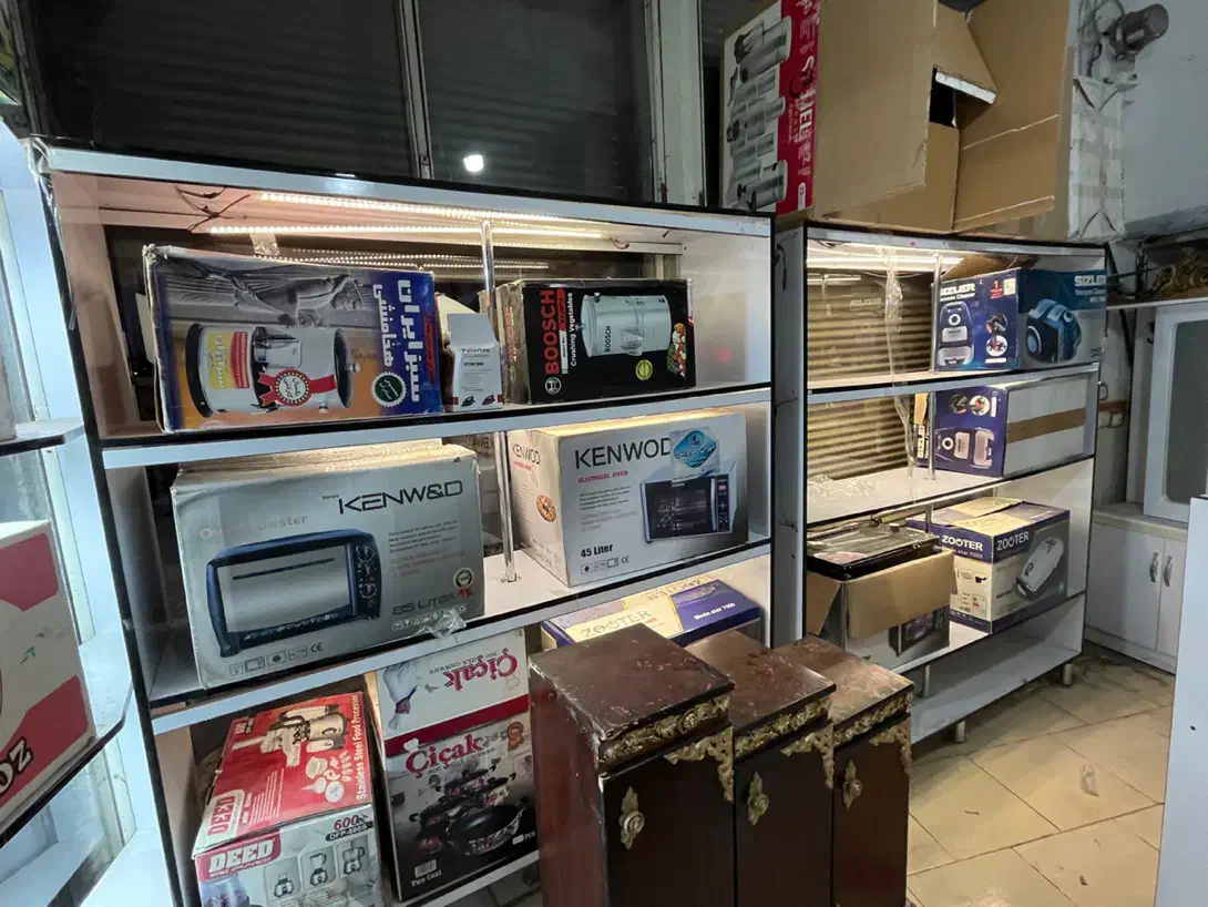 تمامی ویترینها به علت جمع اوری فروخته میشود|فروشگاه و مغازه|خلخال, |دیوار