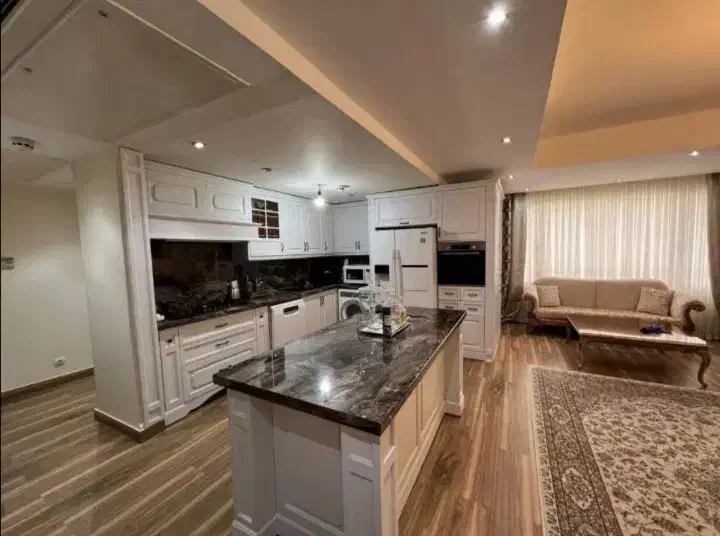 واحد 128 متری 3 خواب 4 قدمی دریاچه