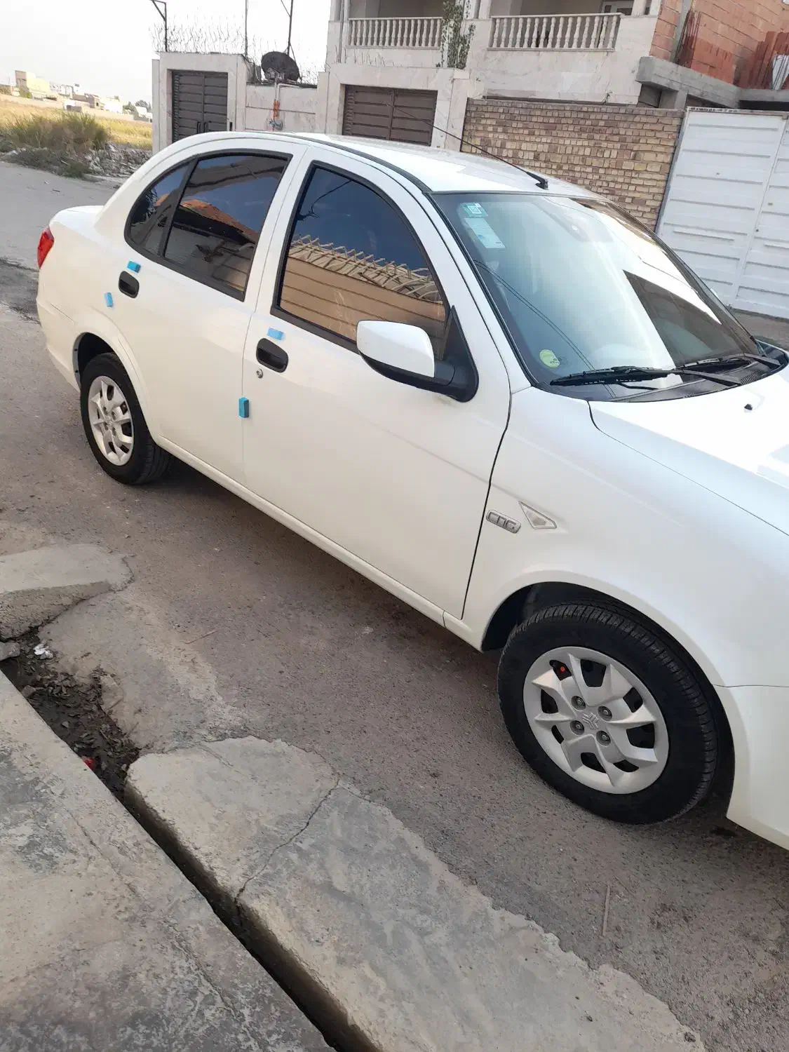 ساینا ۱۴۰۲ دوگانه کارخانه|خودرو سواری و وانت|گنبد کاووس, |دیوار