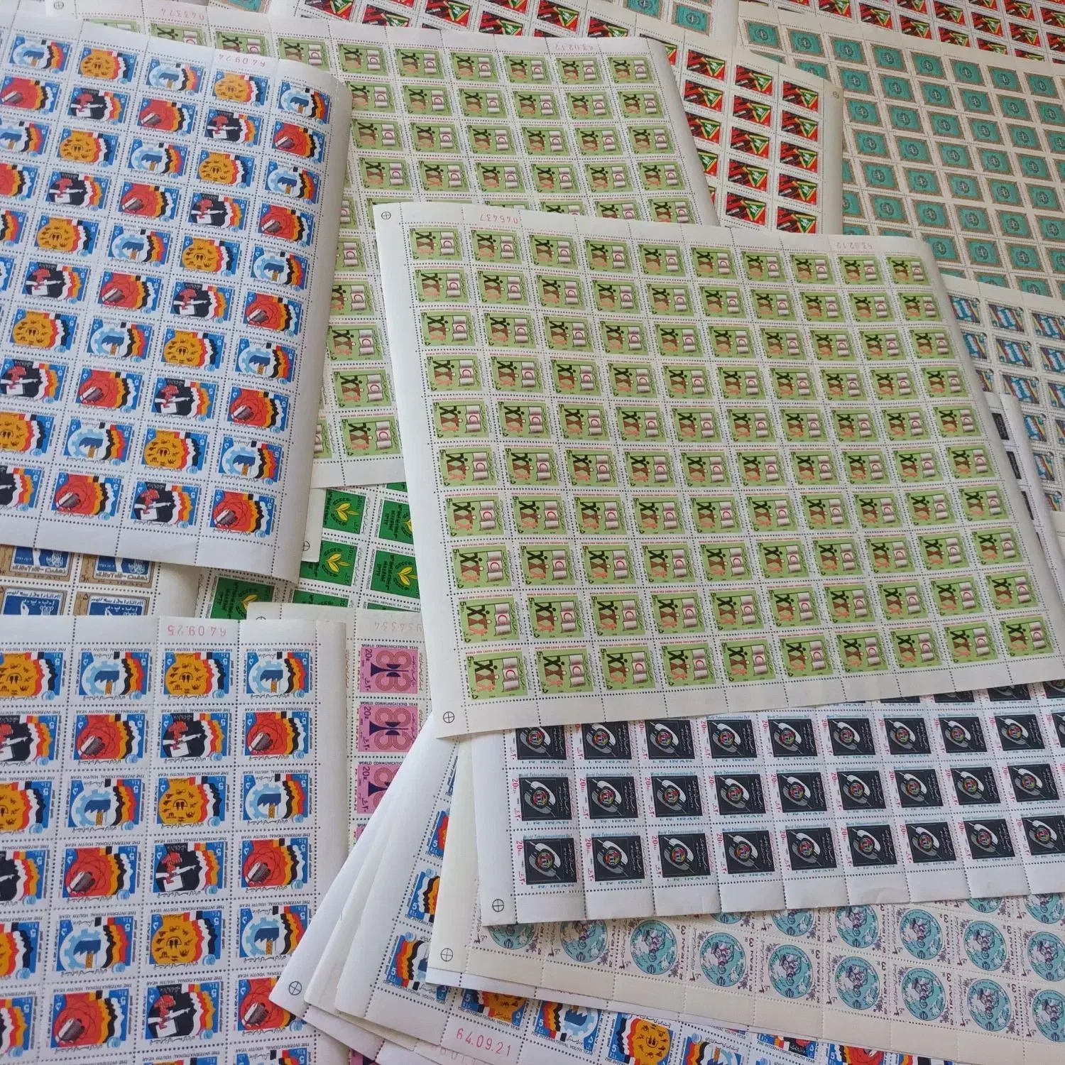 ورق تمبر جمهوری|کلکسیون سکه، تمبر، اسکناس|دزفول, |دیوار