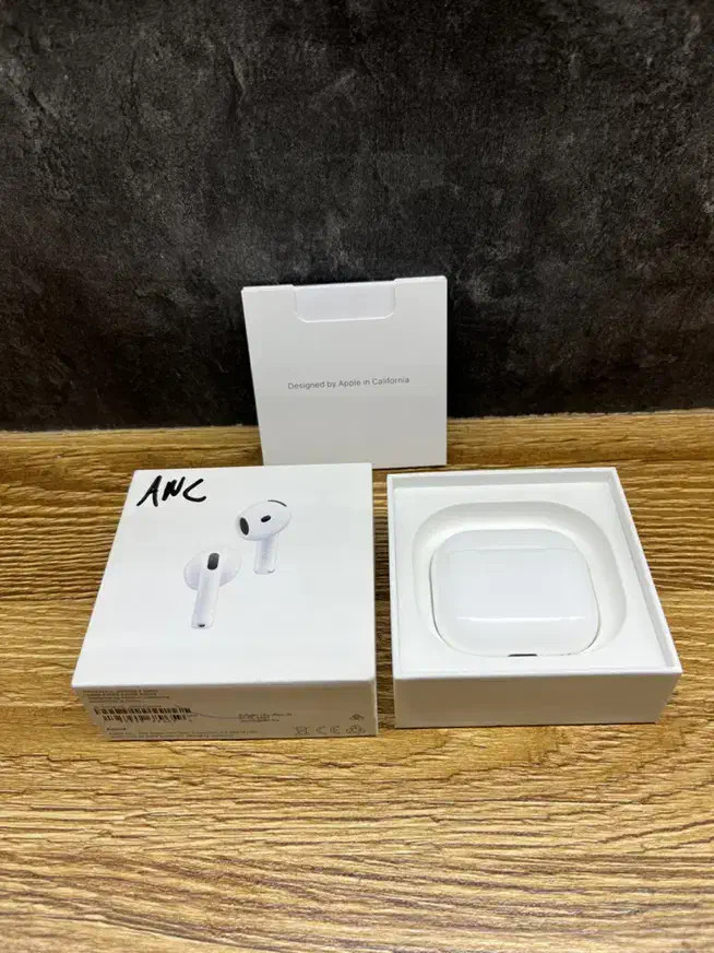 ایرپاد ۴ ANC اصلی فقط انباکس شده|لوازم جانبی موبایل و تبلت|تهران, صادقیه|دیوار