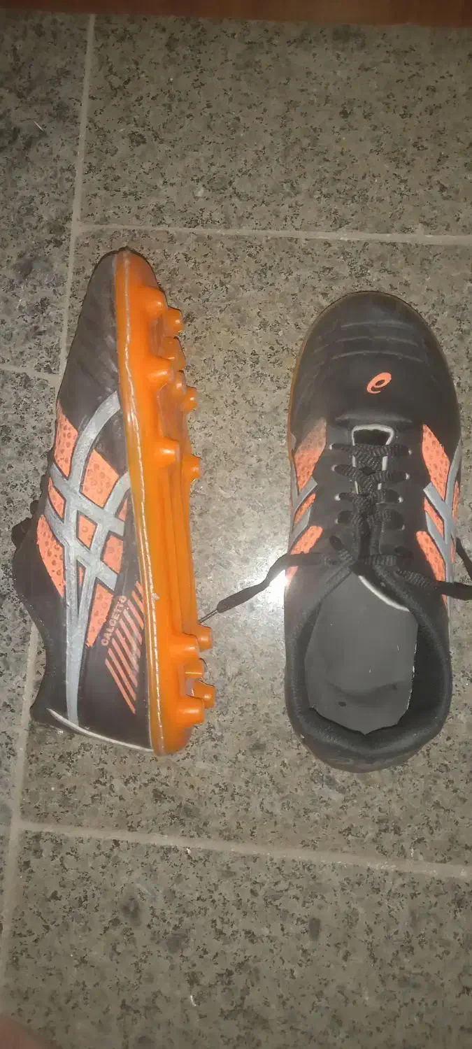 کفش فوتبالی|کیف، کفش، کمربند|سبزوار, قاضی زاد|دیوار