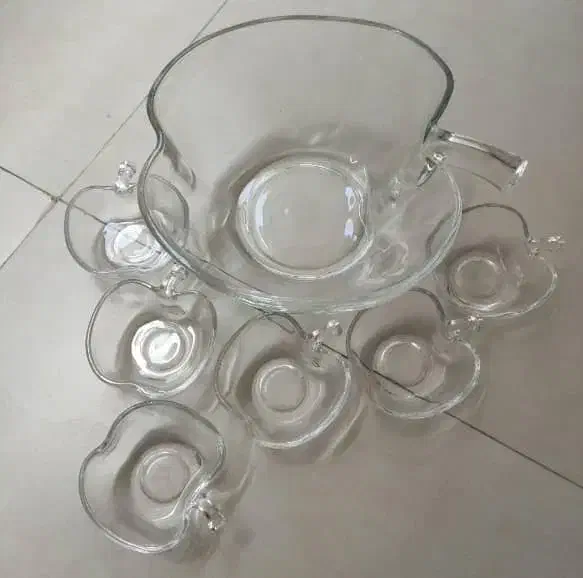 یک ست ۶ تایی کاسه به همراه ظرف سالادخوری|ظروف سرو و پذیرایی|ایلام, |دیوار